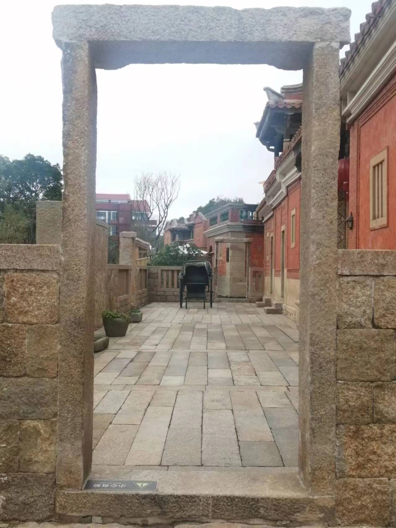 点击放大图片 拍一拍门